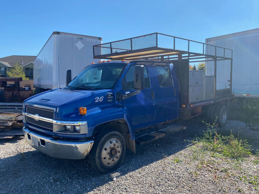 2003 CHEVROLET C5500 - Image 3